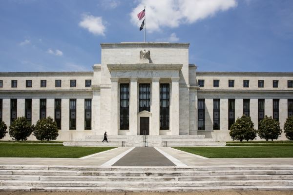 Высокие ставки: чем банкротство американских банков может грозить США и миру