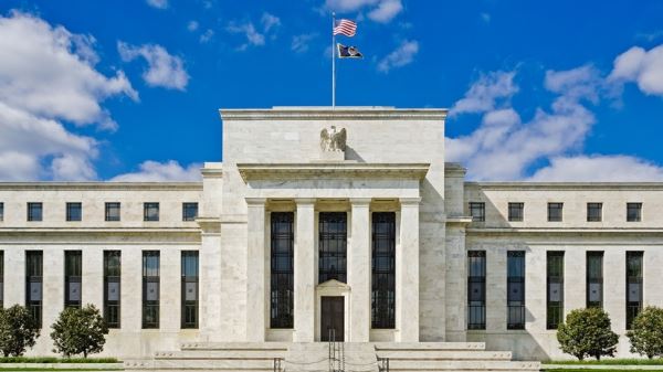 Между инфляцией и банковским кризисом: почему ФРС США в девятый раз подряд повысила процентную ставку
